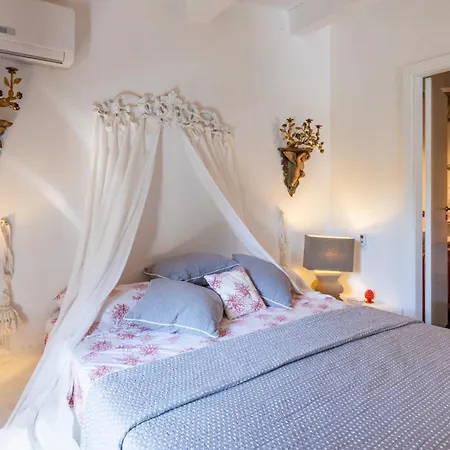 Villa Bambu' 9&2, Emma *