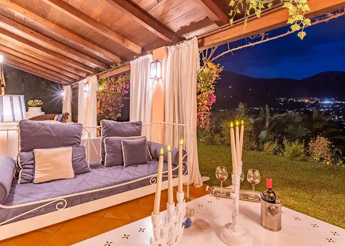 Bambu' 9&2, Emma Villa *