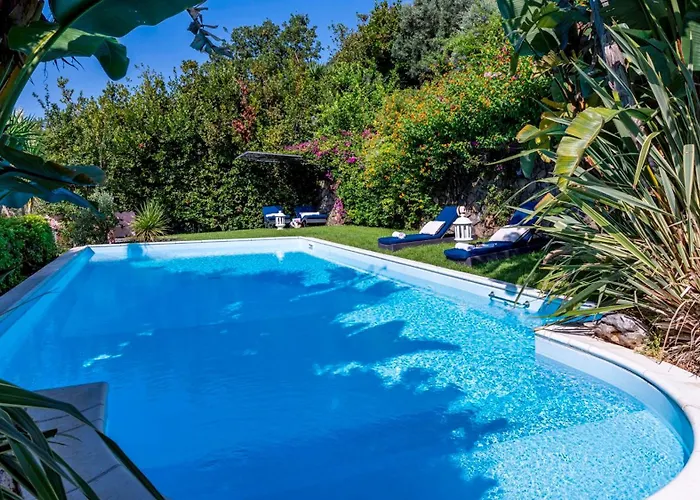 Bambu' 9&2, Emma Villa *